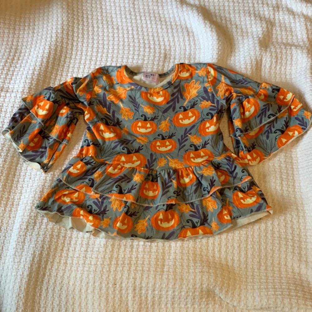 Pete+Lucy Halloween shirt 🎃🎃🎃🎃